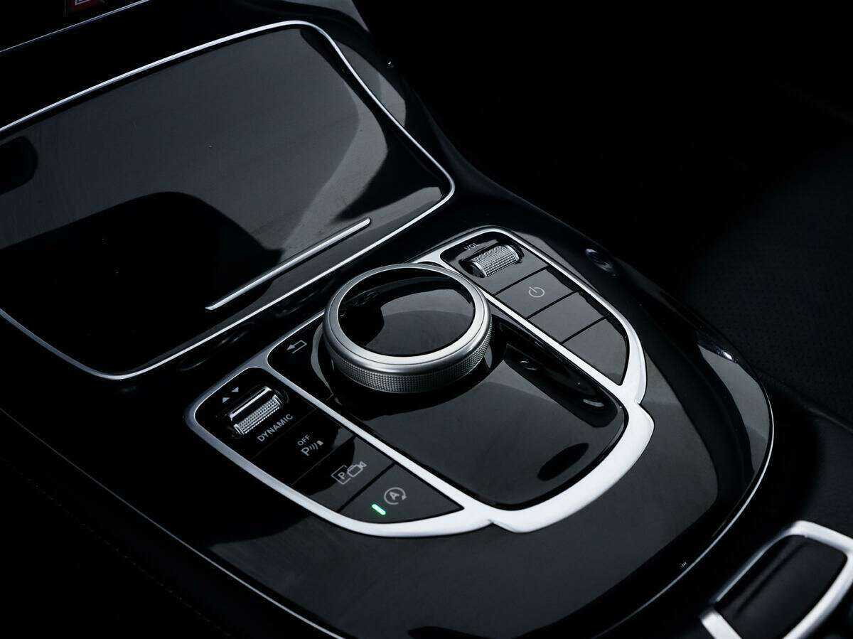 Купить Mercedes-Benz E-Класс 200, 2016, 90 000 км, фото №19