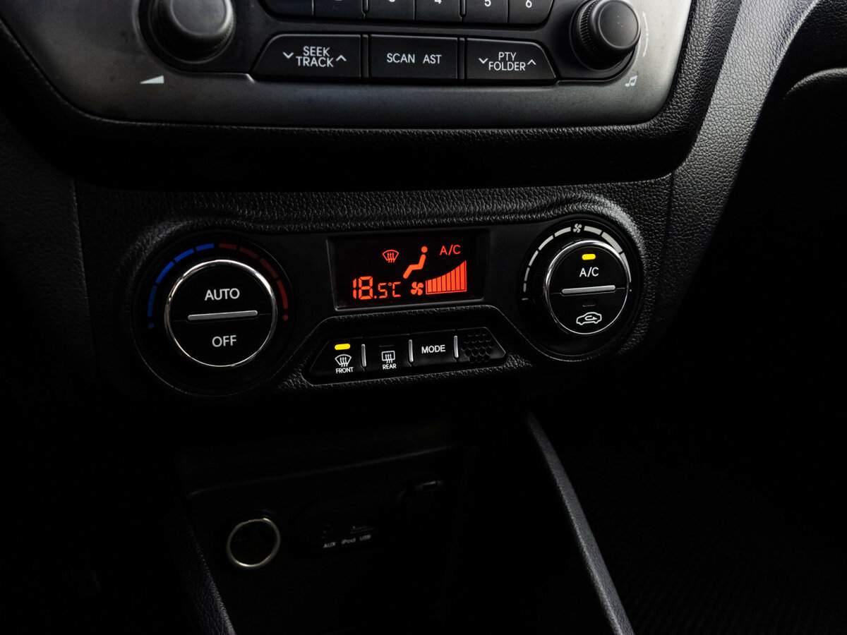 Купить Kia Rio 5-speed, 2012, 237 968 км, фото №12