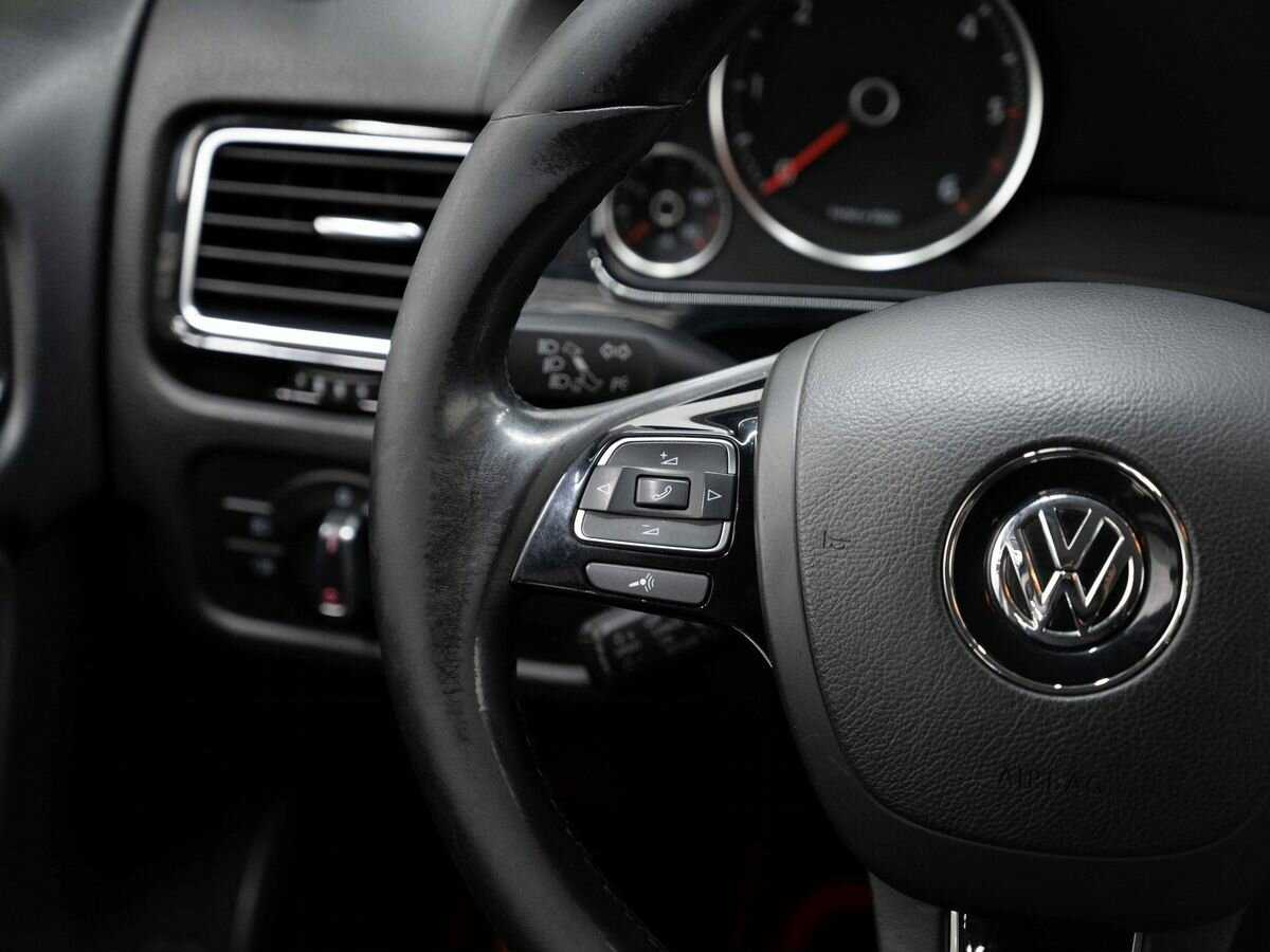 Купить Volkswagen Touareg, 2010, 245 274 км, фото №16
