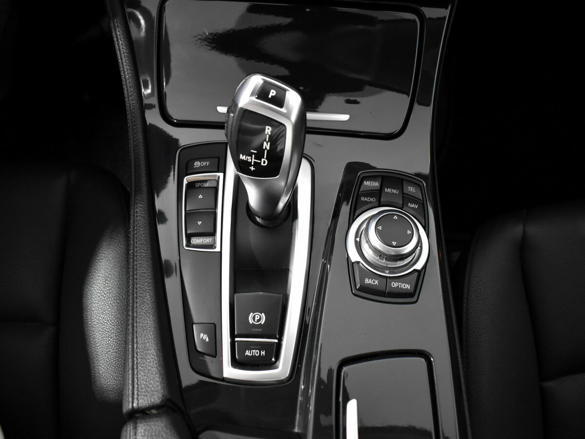 Купить BMW 5 серии 520i VI (F10/F11/F07), 2012, 111 710 км, фото №14