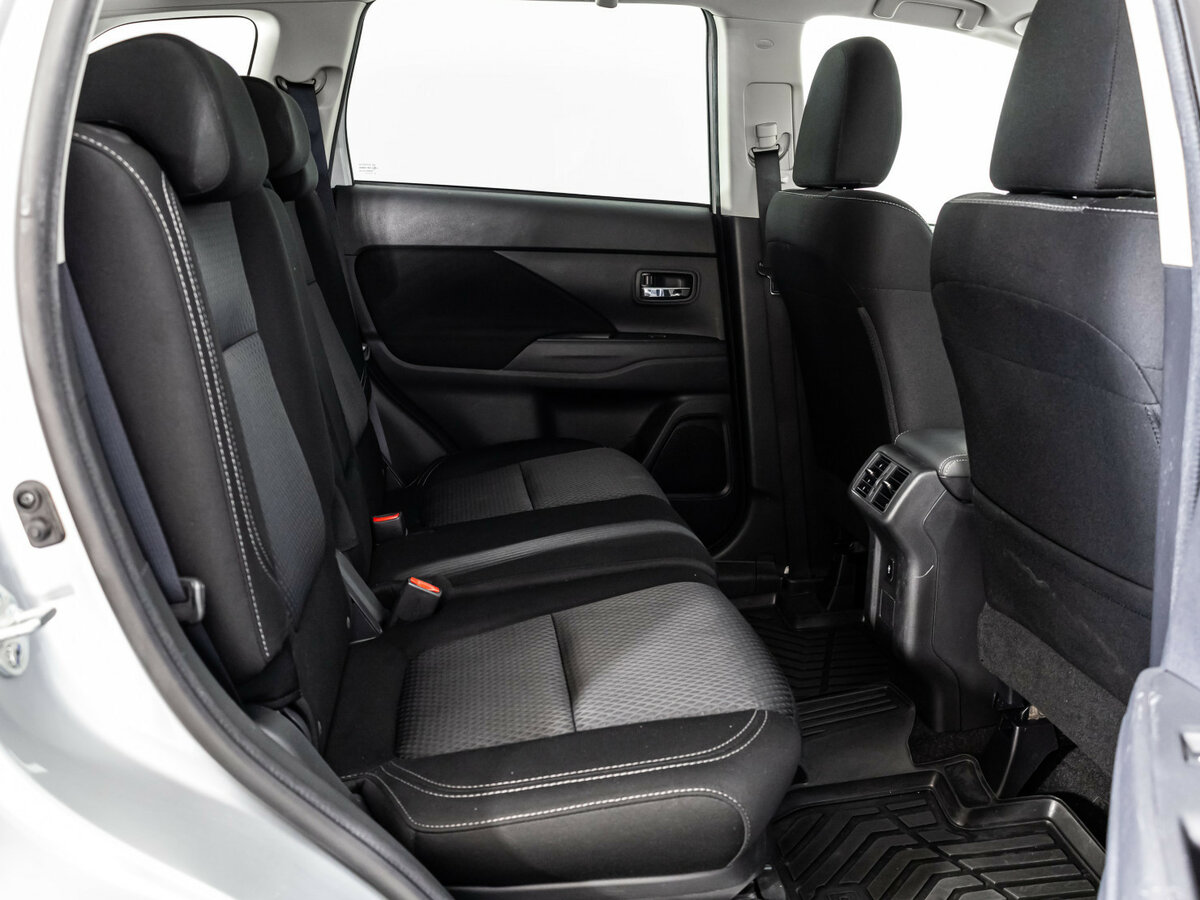 Купить Mitsubishi Outlander III Рестайлинг 3, 2019, 100 724 км, фото №14