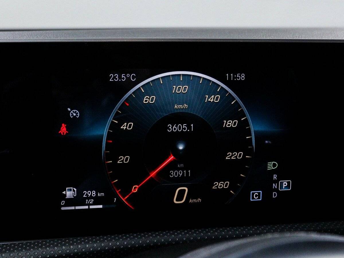 Купить Mercedes-Benz CLA 200, 2019, 31 090 км, фото №9