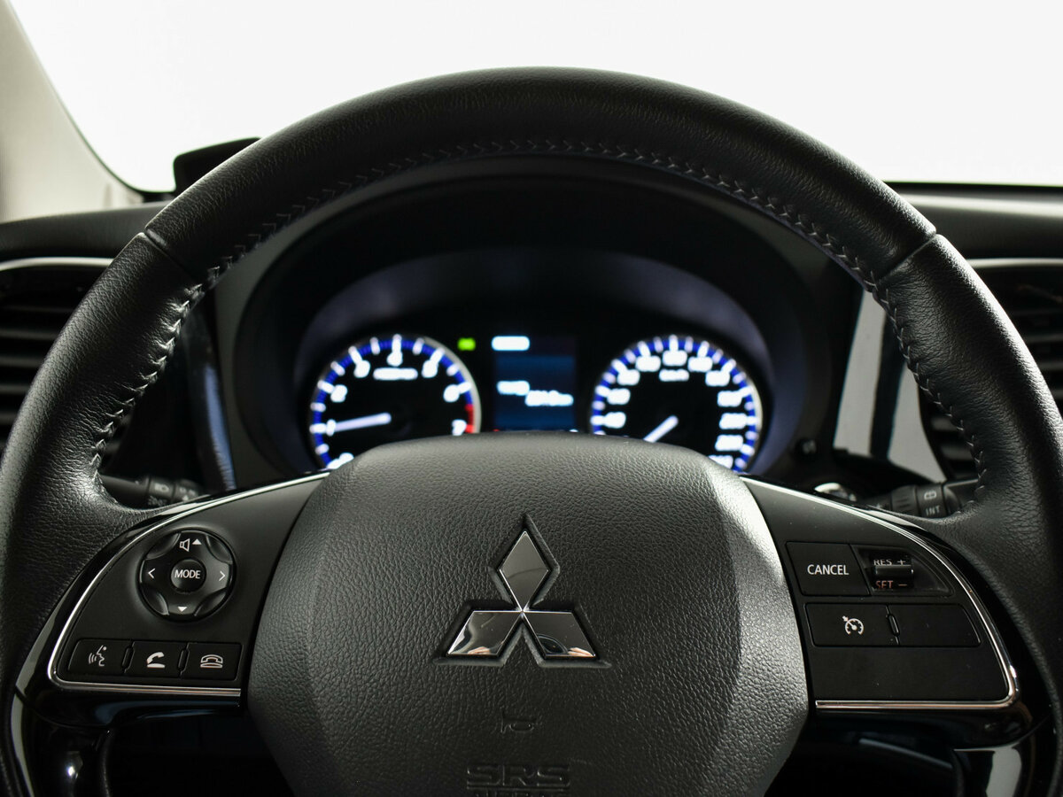 Купить Mitsubishi Outlander III Рестайлинг 3, 2019, 70 374 км, фото №18