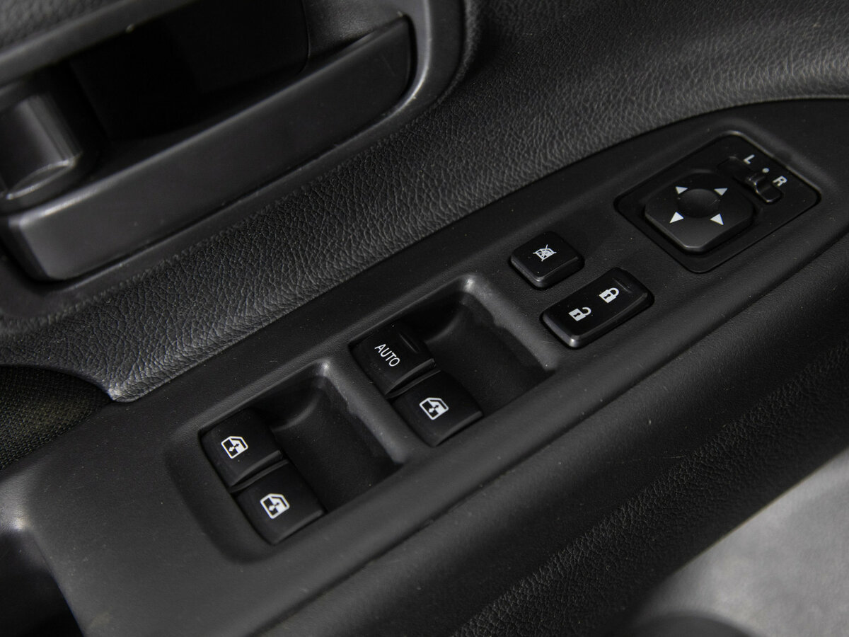 Купить Mitsubishi Outlander III Рестайлинг 2, 2018, 127 915 км, фото №10
