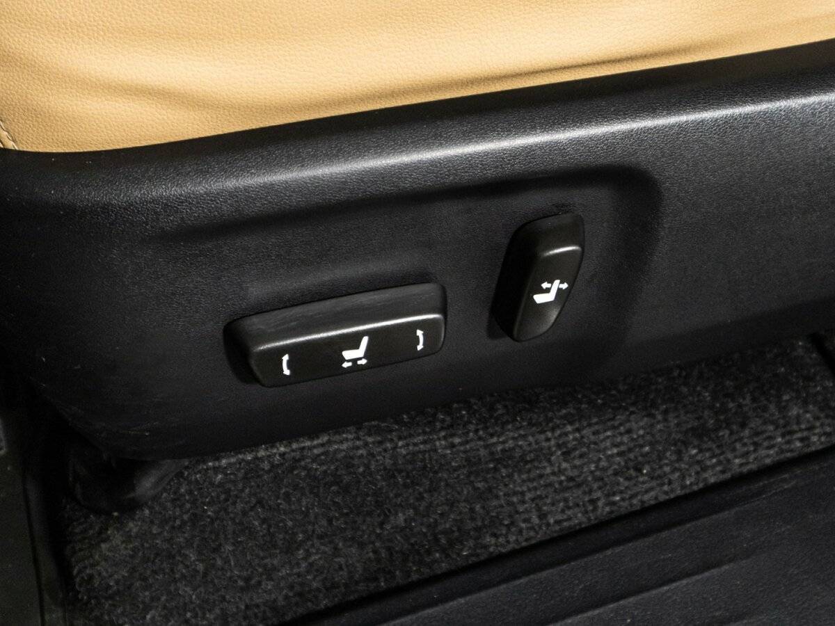Купить Toyota Fortuner, 2019, 113 061 км, фото №16