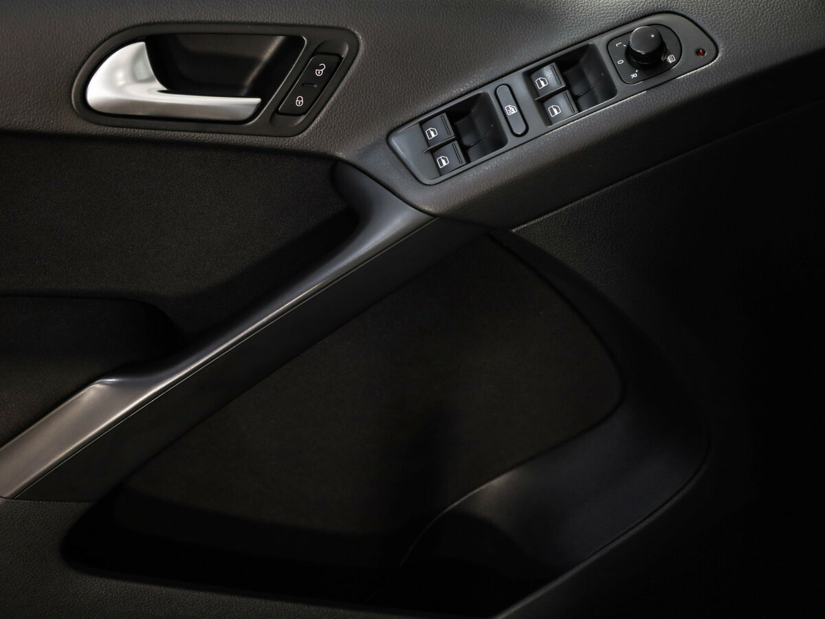 Купить Volkswagen Tiguan I Рестайлинг, 2011, 120 412 км, фото №19