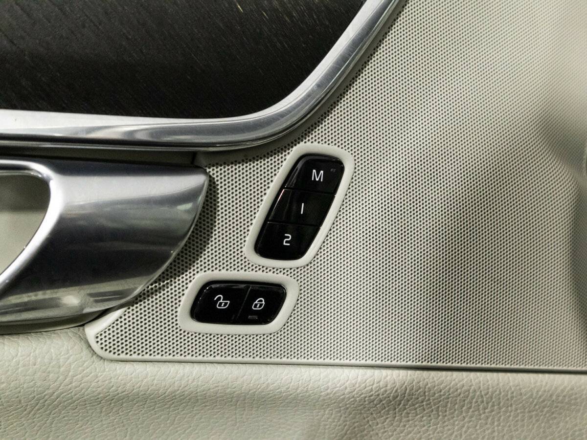 Купить Volvo V90 Cross Country, 2017, 126 000 км, фото №17