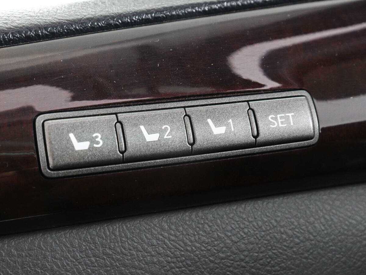 Купить Lexus LX 570, 2010, 193 548 км, фото №14