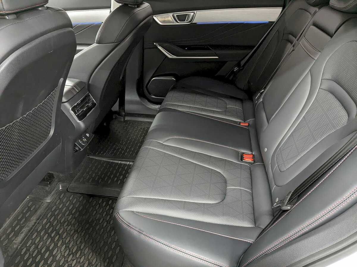 Купить FAW Bestune T99, 2023, 50 км, фото №17