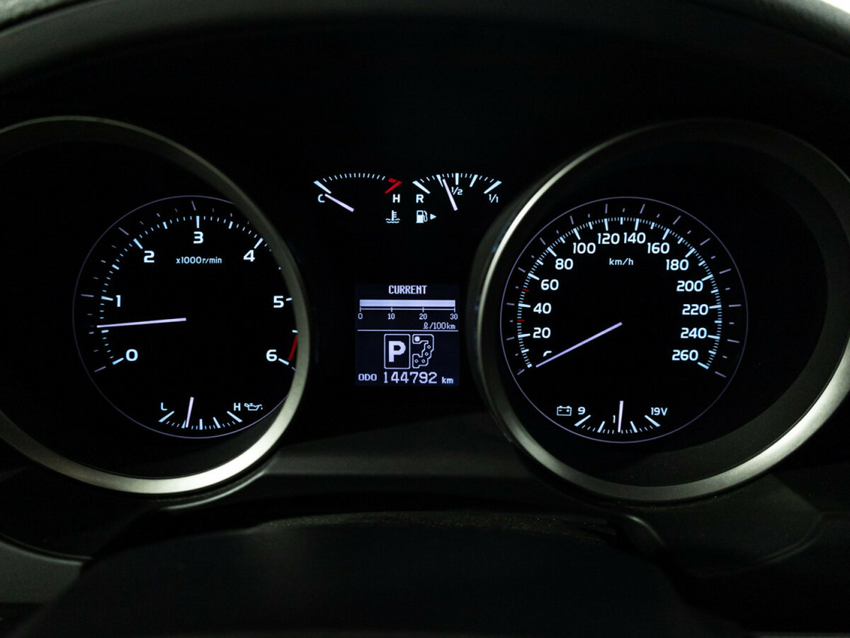 Купить Toyota Land Cruiser 200 Series, 2011, 144 791 км, фото №10