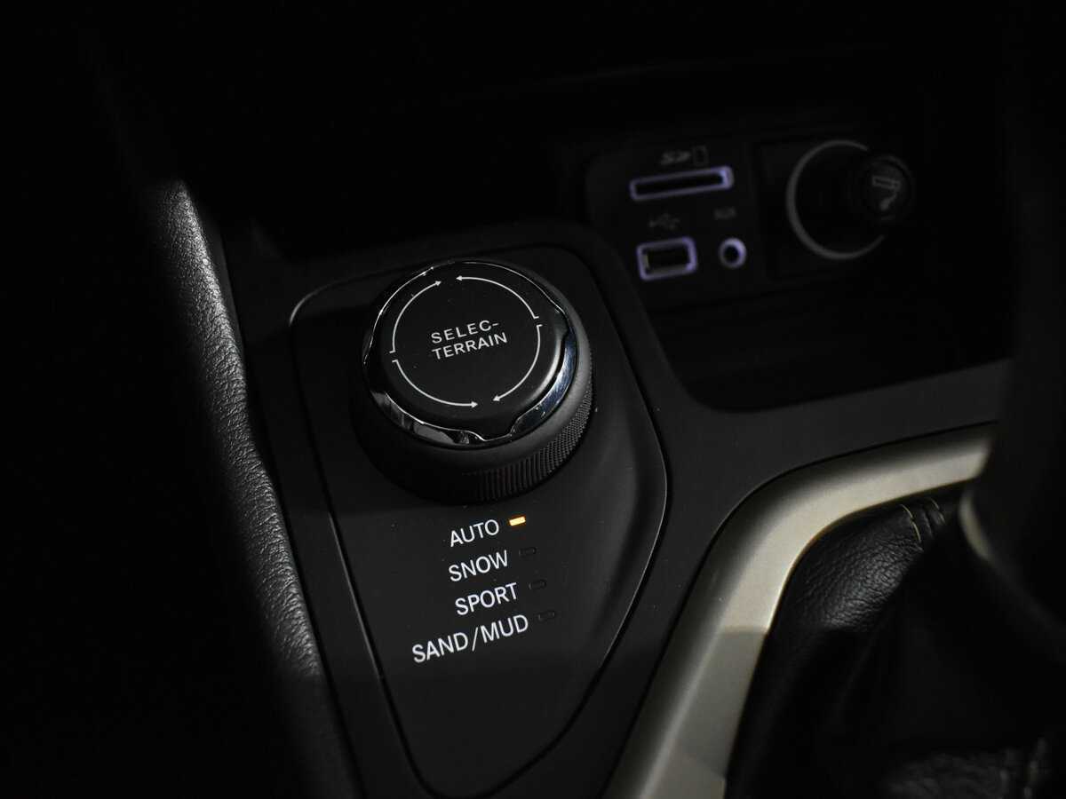 Купить Jeep Cherokee, 2014, 134 000 км, фото №14