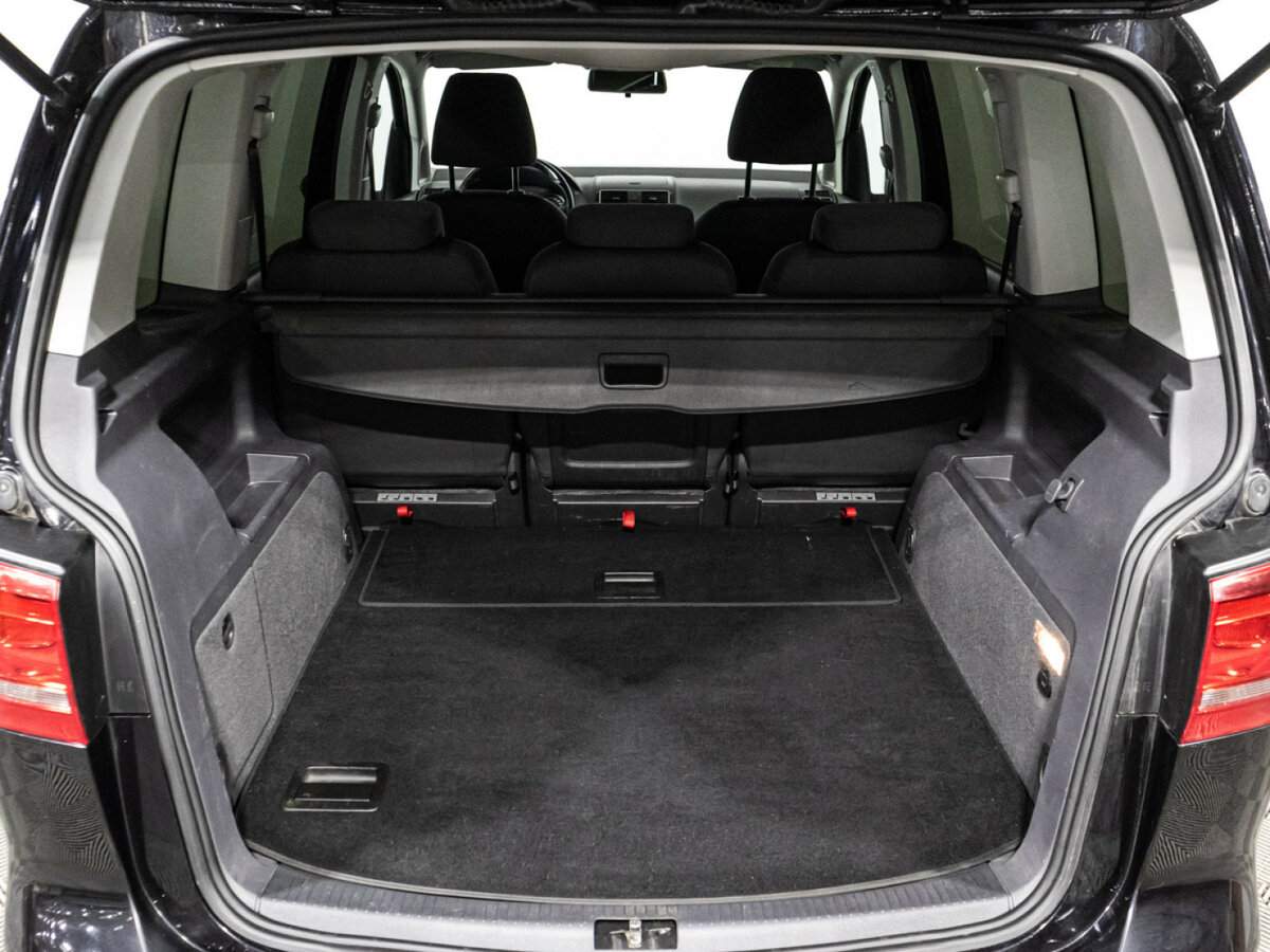 Купить Volkswagen Touran, 2012, 265 340 км, фото №15
