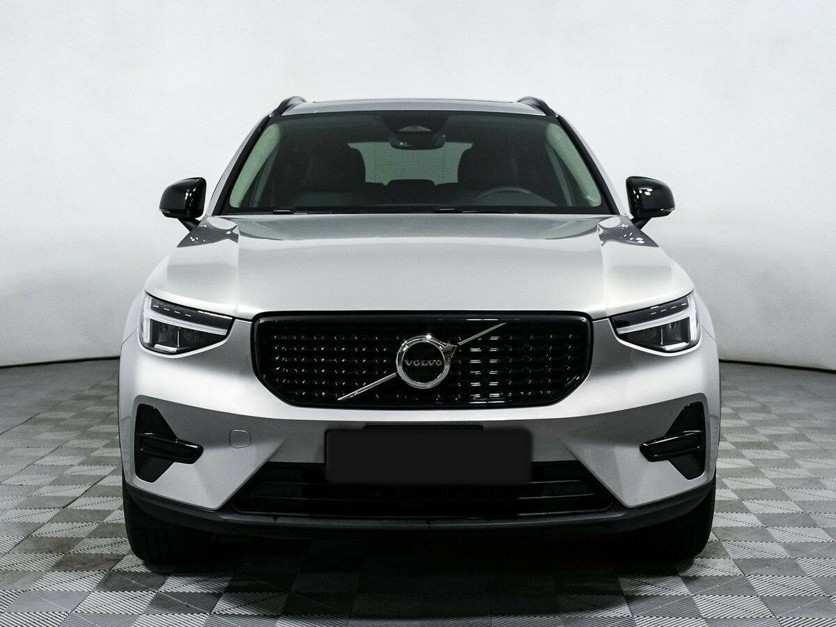 Купить Volvo XC40, 2023, 1 500 км, фото №2