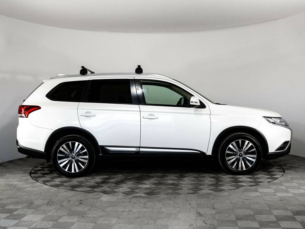 Купить Mitsubishi Outlander, 2019, 153 781 км, фото №4