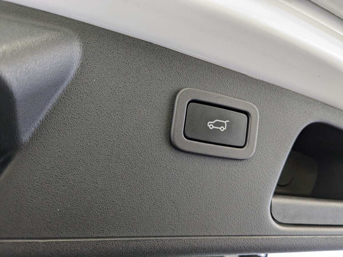 Купить Jaguar E-Pace, 2019, 145 000 км, фото №25