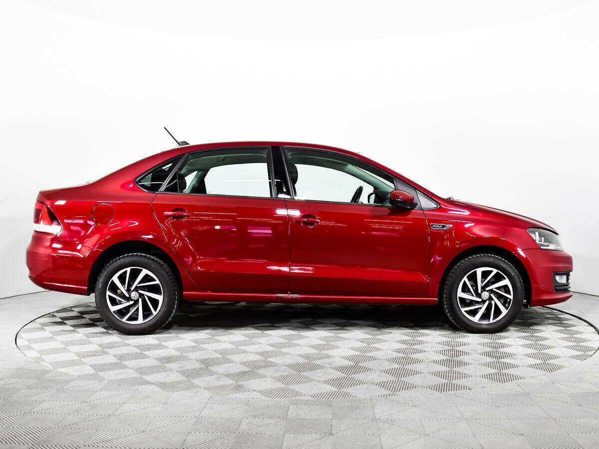 Купить Volkswagen Polo, 2018, 182 118 км, фото №4