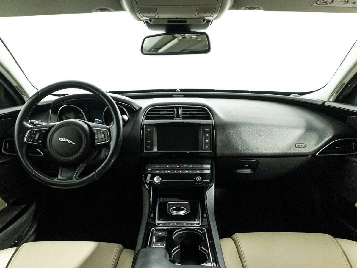 Купить Jaguar XE, 2016, 77 194 км, фото №13