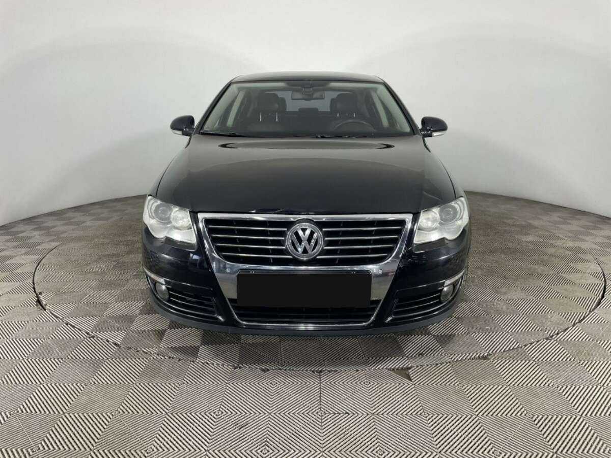 Купить Volkswagen Passat, 2010, 186 108 км, фото №2