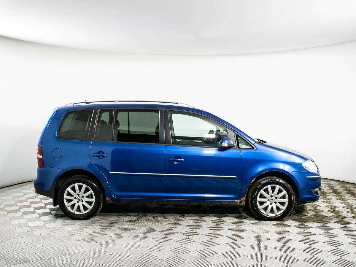 Купить Volkswagen Touran, 2008, 190 388 км, фото №4