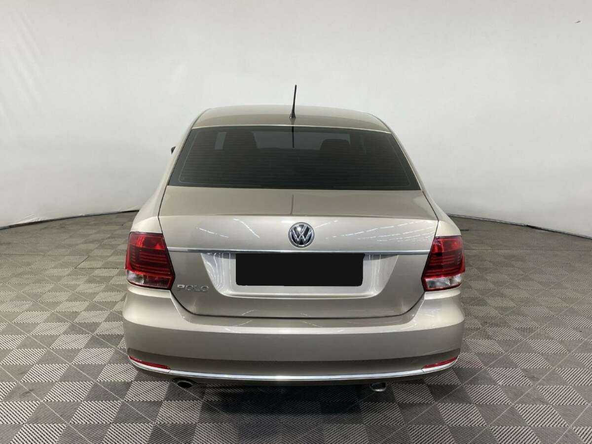 Купить Volkswagen Polo, 2015, 205 652 км, фото №2