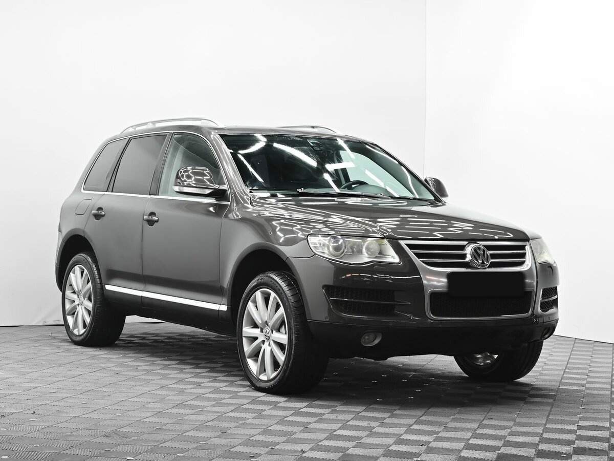 Купить Volkswagen Touareg, 2010, 174 000 км, фото №2