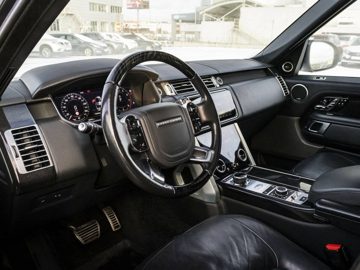 Купить Land Rover Range Rover Long IV Рестайлинг, 2018, 59 090 км, фото №11