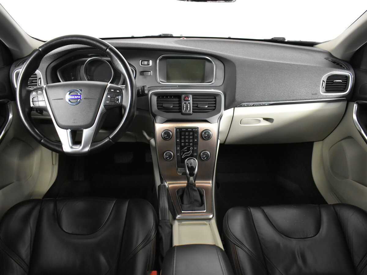 Купить Volvo V40 Cross Country, 2013, 182 220 км, фото №7