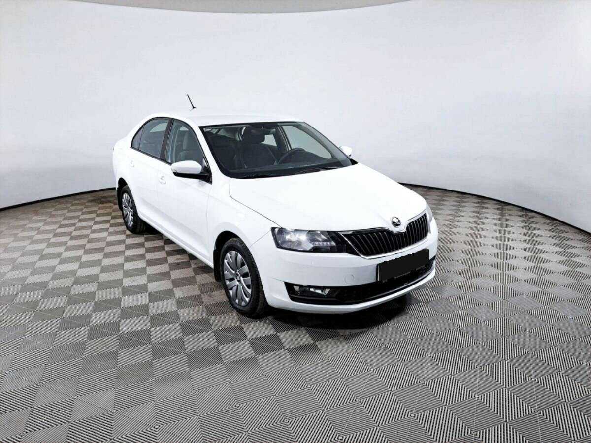 Купить Skoda Rapid, 2018, 80 000 км, фото №2