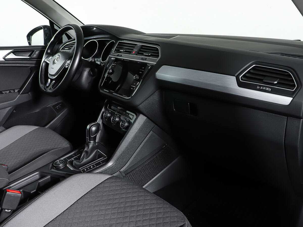 Купить Volkswagen Tiguan, 2018, 130 005 км, фото №8