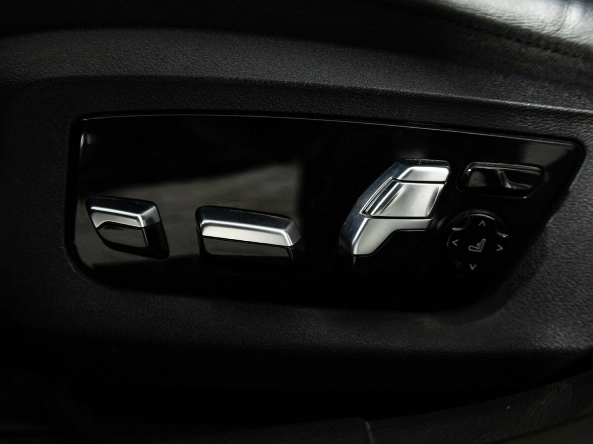 Купить BMW 5 серии 530d xDrive VII (G30/G31/G38), 2019, 105 217 км, фото №18