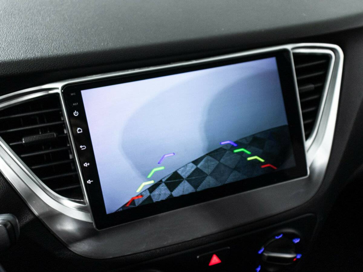 Купить Hyundai Solaris II, 2018, 155 597 км, фото №14
