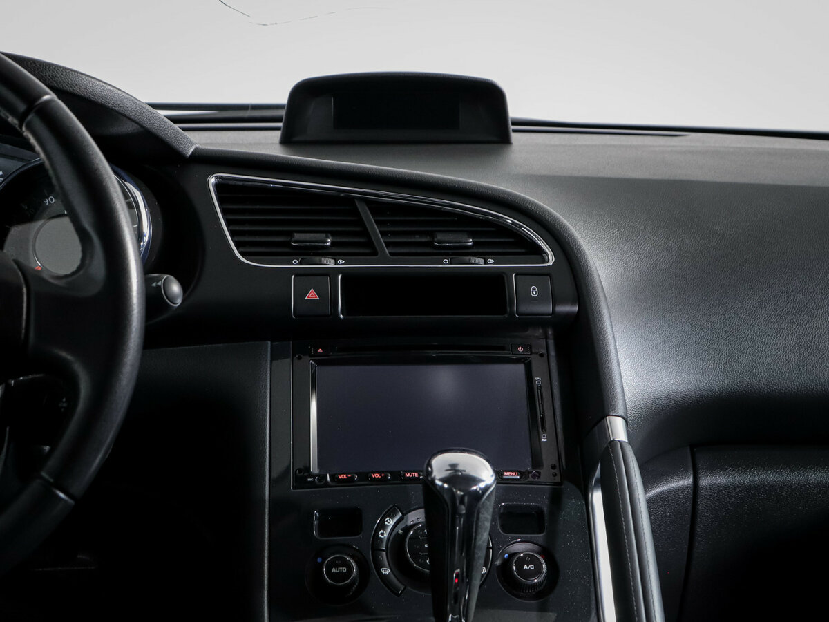 Купить Peugeot 3008 I Рестайлинг, 2016, 121 678 км, фото №11