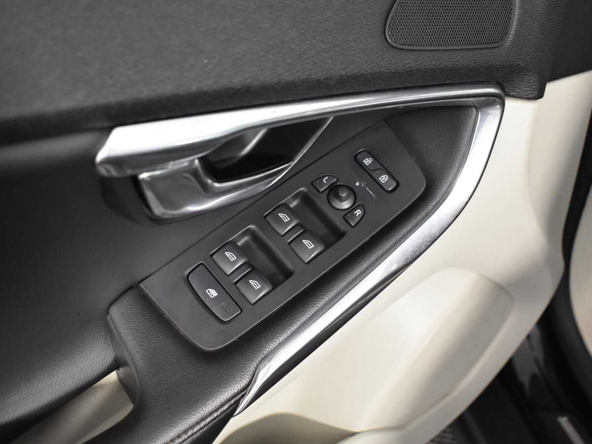 Купить Volvo V40 Cross Country, 2013, 182 220 км, фото №14