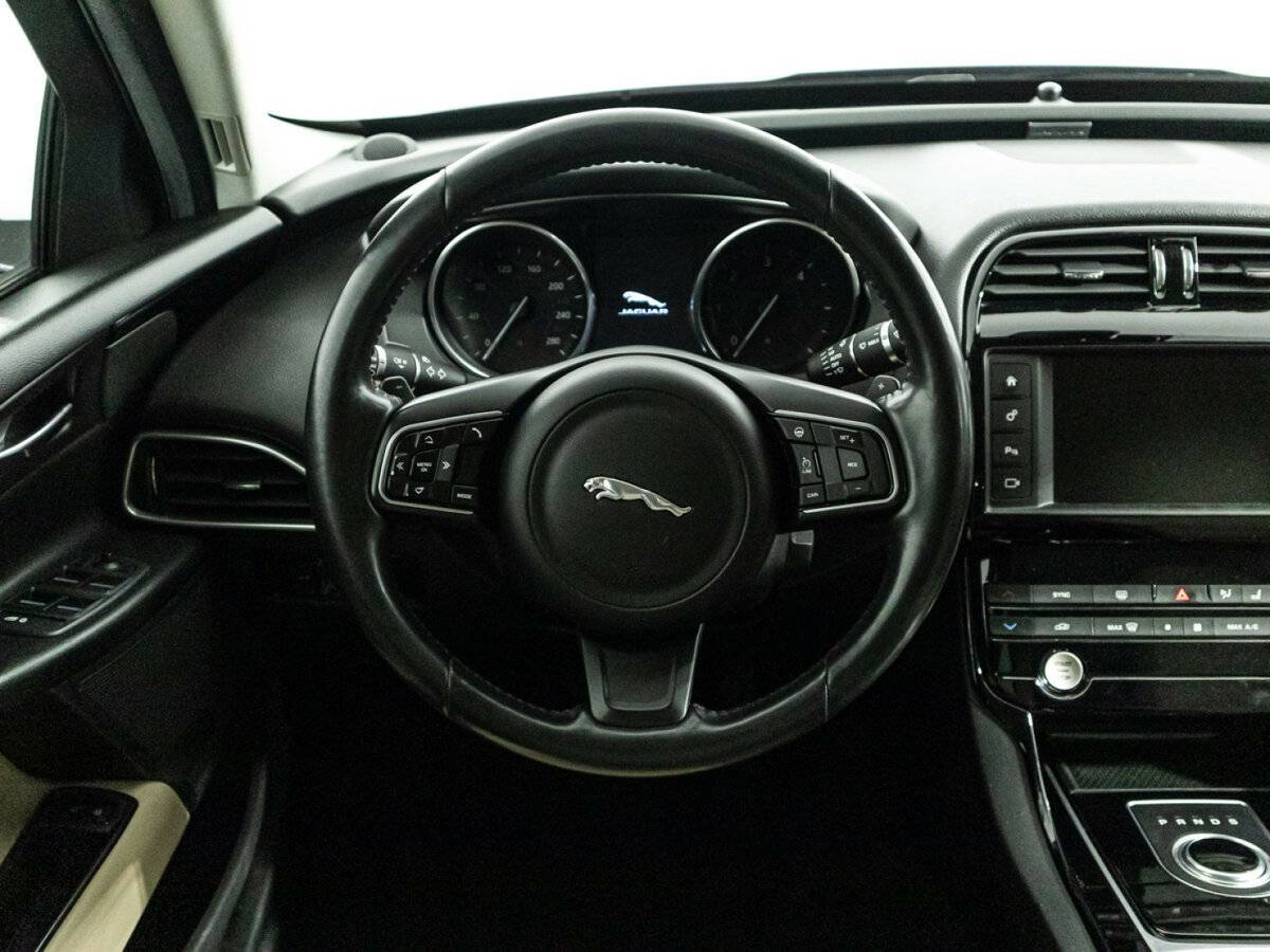 Купить Jaguar XE, 2016, 77 194 км, фото №19