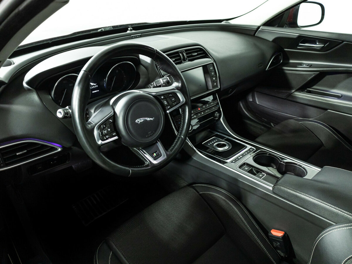 Купить Jaguar XE I, 2015, 150 357 км, фото №9