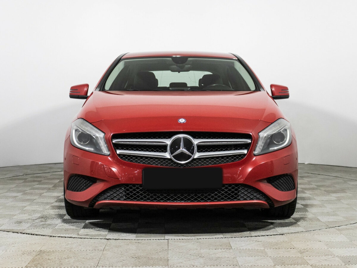 Купить Mercedes-Benz A-Класс 180 III (W176), 2013, 126 995 км, фото №2