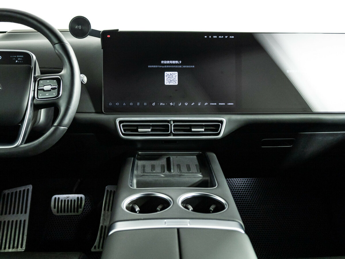 Купить Li Auto (Lixiang) L9 52.3 kWh I Рестайлинг, 2024, 31 010 км, фото №12
