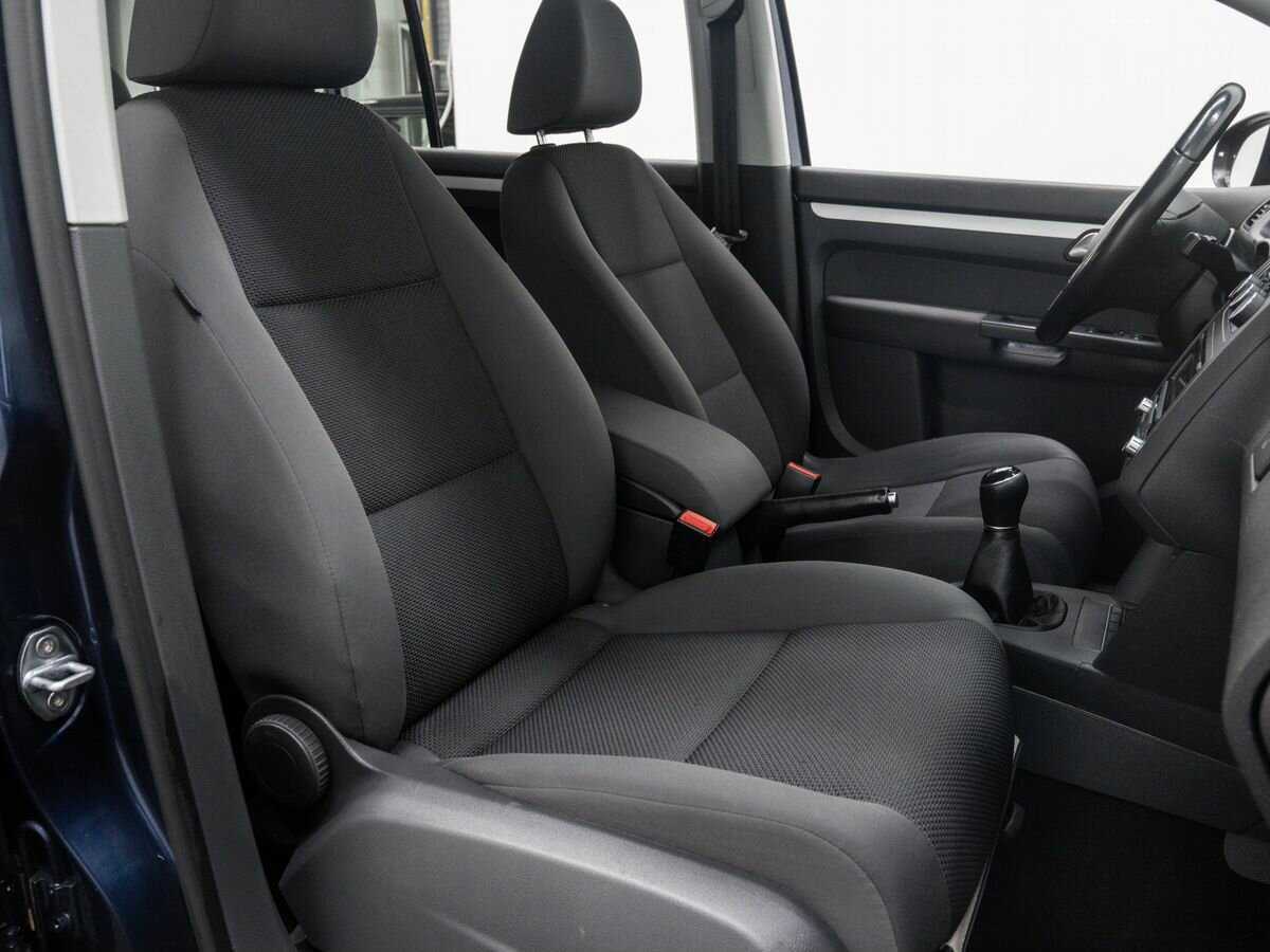 Купить Volkswagen Touran, 2012, 178 001 км, фото №9