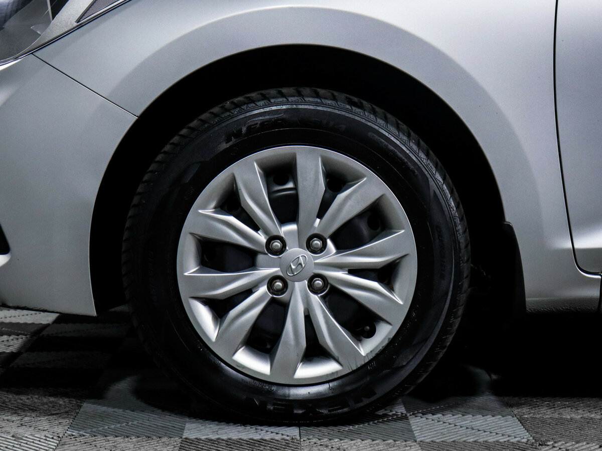 Купить Hyundai Solaris II, 2018, 70 070 км, фото №12