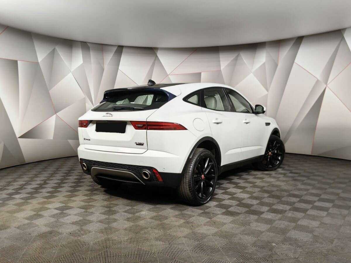 Купить Jaguar E-Pace, 2018, 145 886 км, фото №2