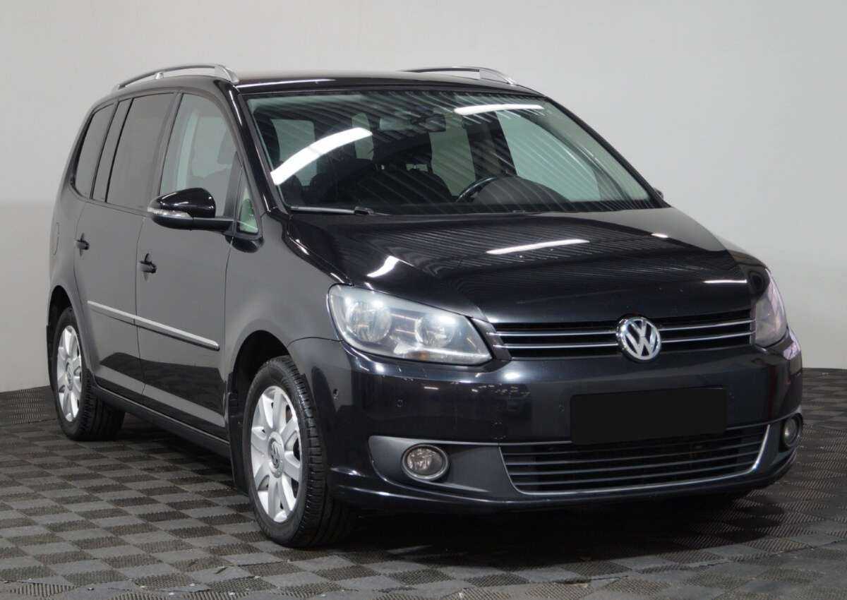 Купить Volkswagen Touran, 2012, 172 000 км, фото №2