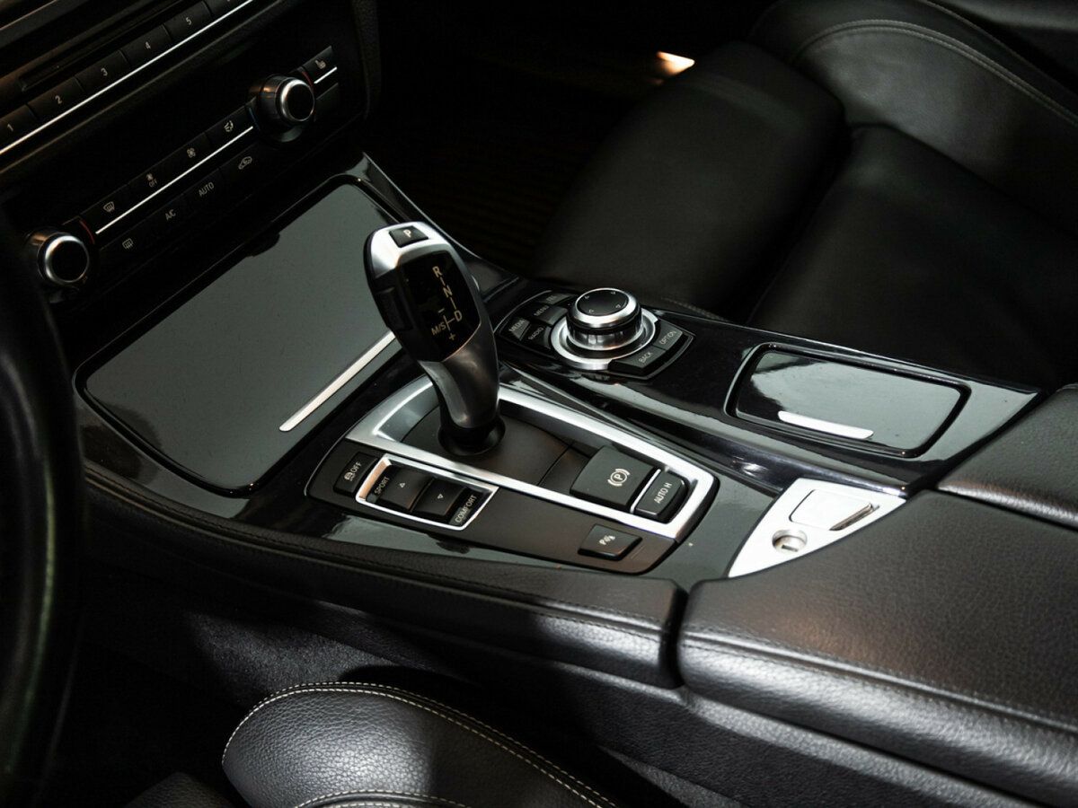 Купить BMW 5 серии 520i VI (F10/F11/F07) Рестайлинг, 2015, 139 590 км, фото №15