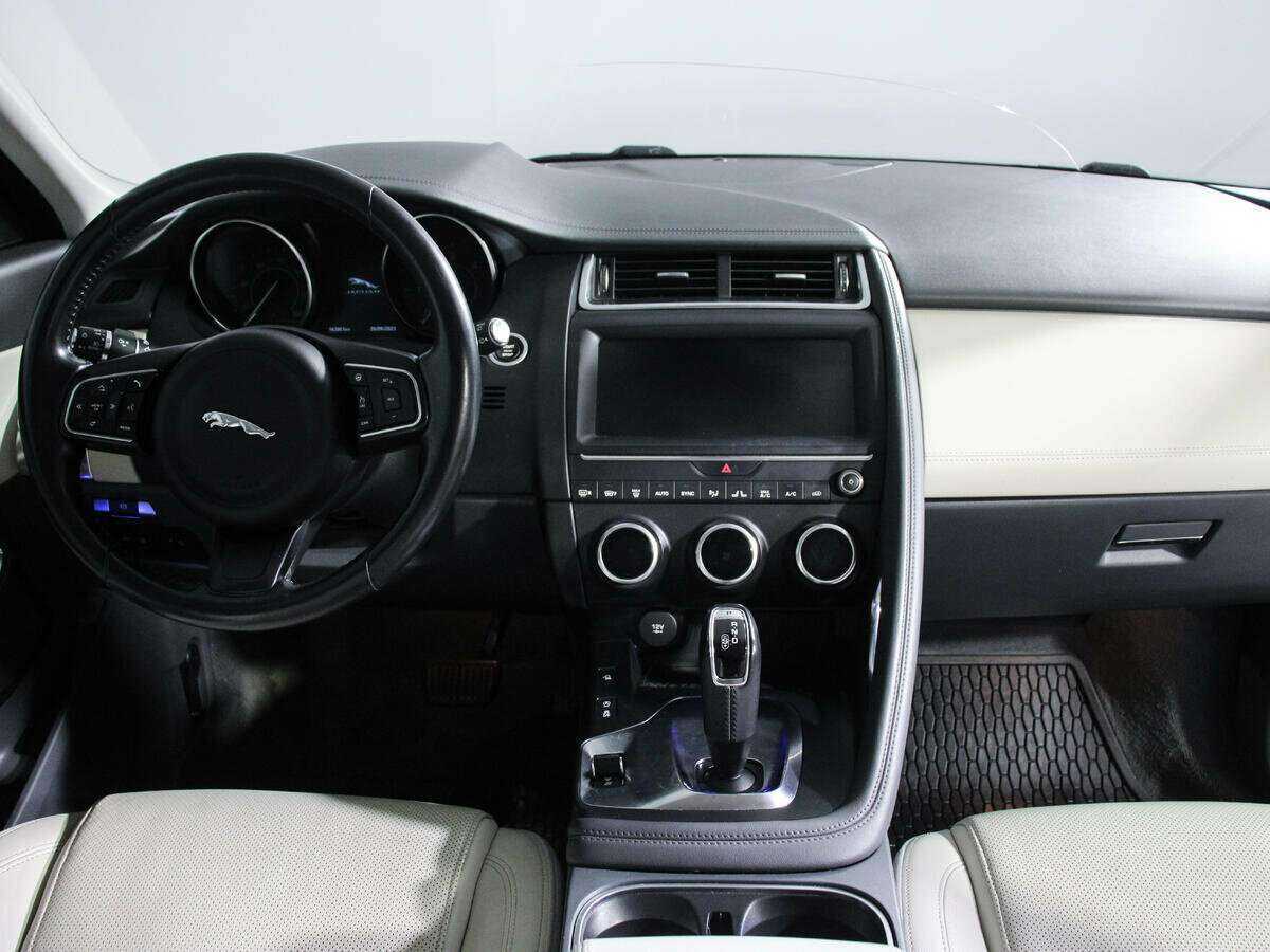 Купить Jaguar E-Pace, 2018, 163 859 км, фото №10