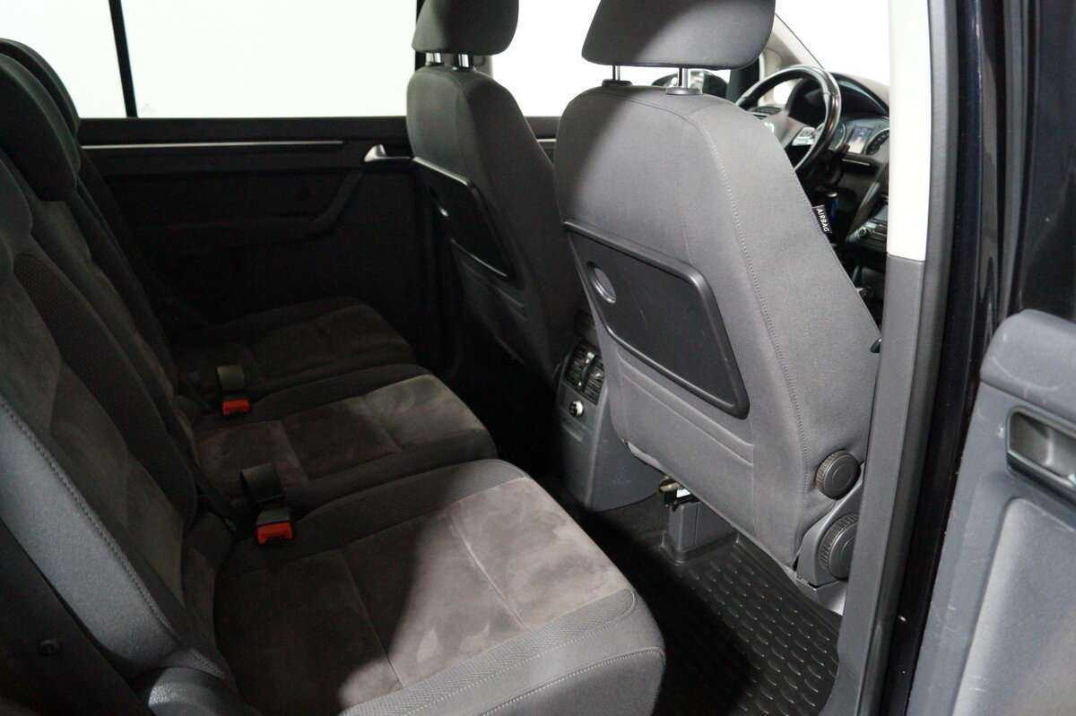 Купить Volkswagen Touran, 2012, 172 000 км, фото №11