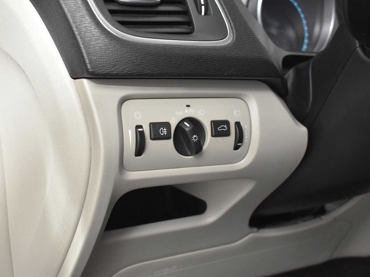 Купить Volvo V40 Cross Country, 2013, 182 220 км, фото №15