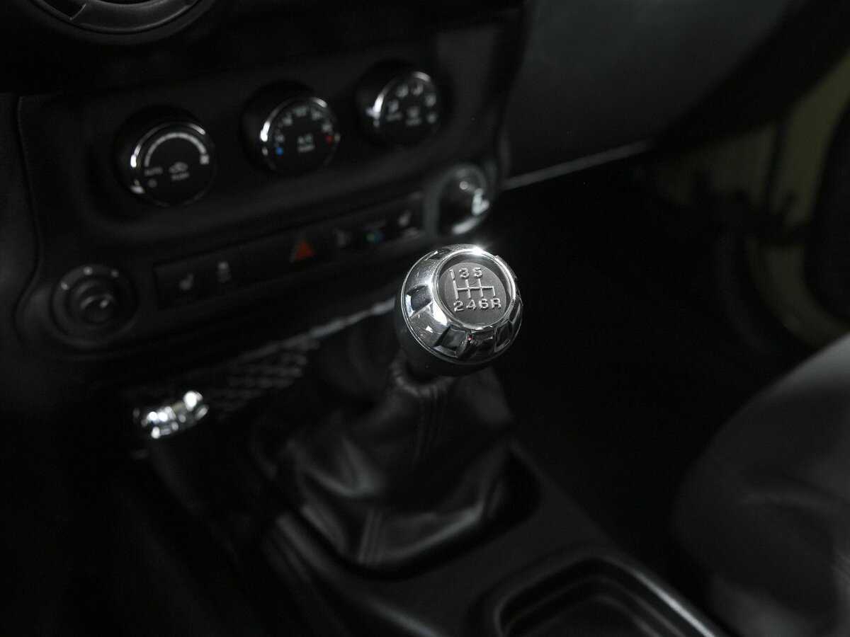 Купить Jeep Wrangler, 2013, 91 125 км, фото №12