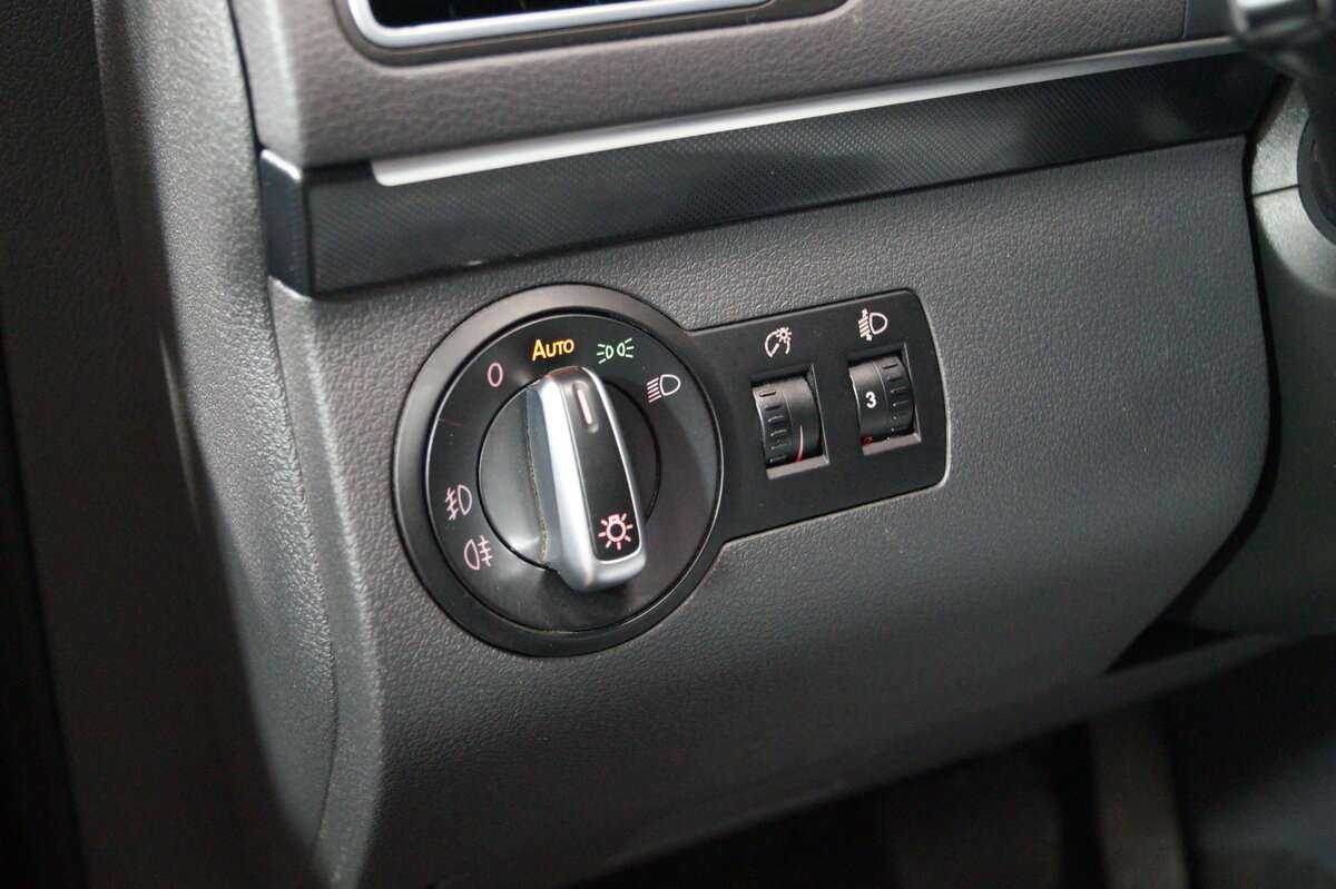 Купить Volkswagen Touran, 2012, 172 000 км, фото №15