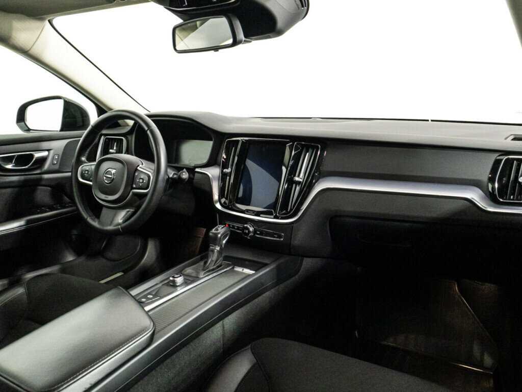 Купить Volvo V60, 2018, 170 606 км, фото №9