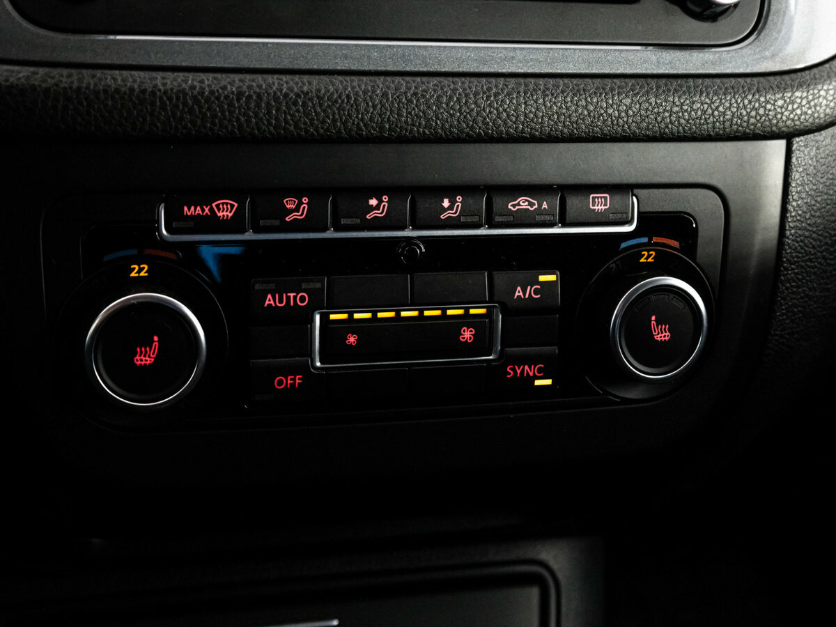 Купить Volkswagen Tiguan I Рестайлинг, 2014, 76 192 км, фото №11
