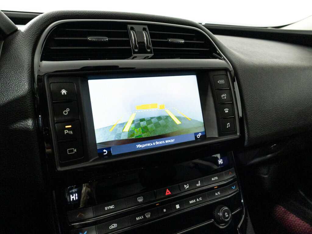 Купить Jaguar XE, 2017, 162 965 км, фото №15